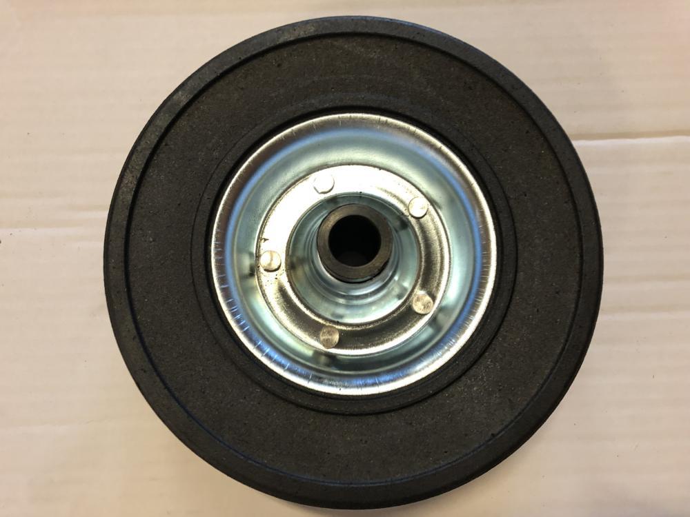 Hjul 225x70 Knott til støttehjul gummi/stålfelg, nav Ø20x88mm